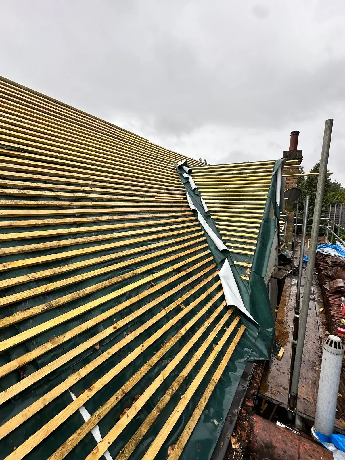 Roof installation image background image
