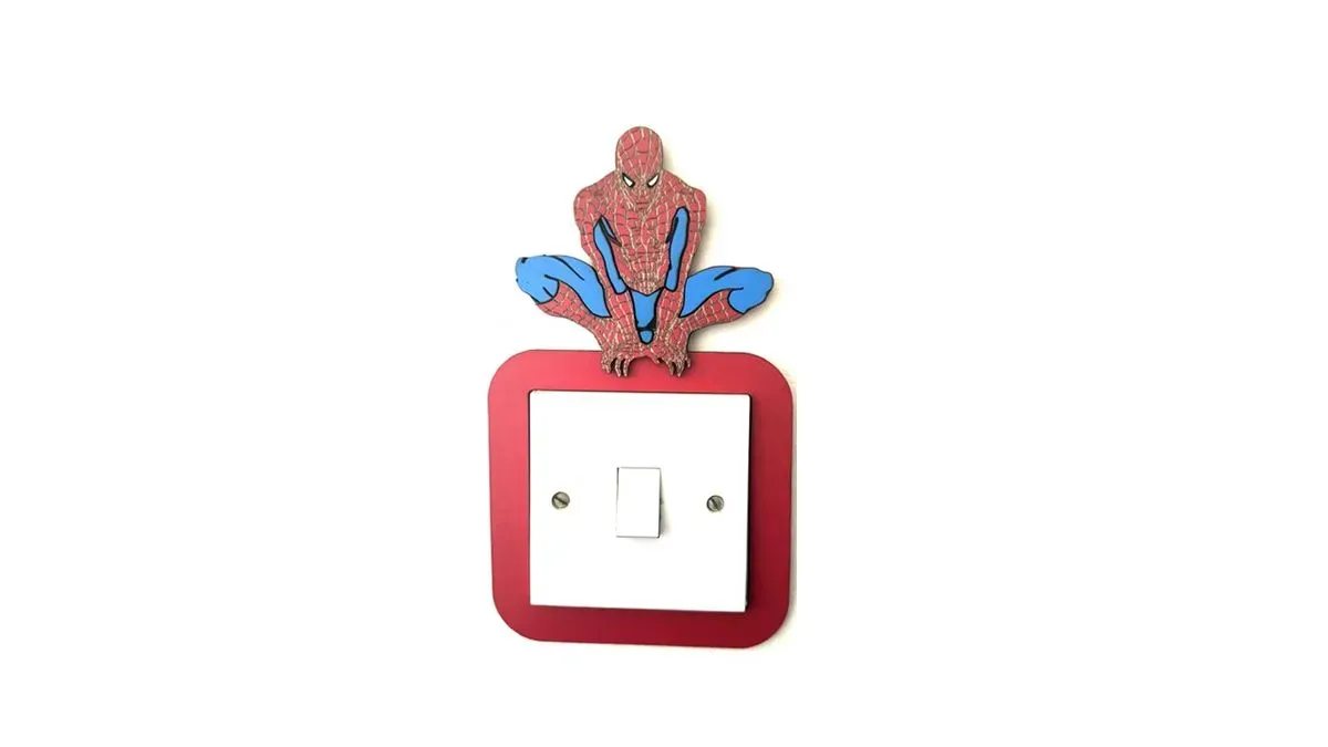 Light Switch Frame - Spiderman Crouching - small pic thumbnail image