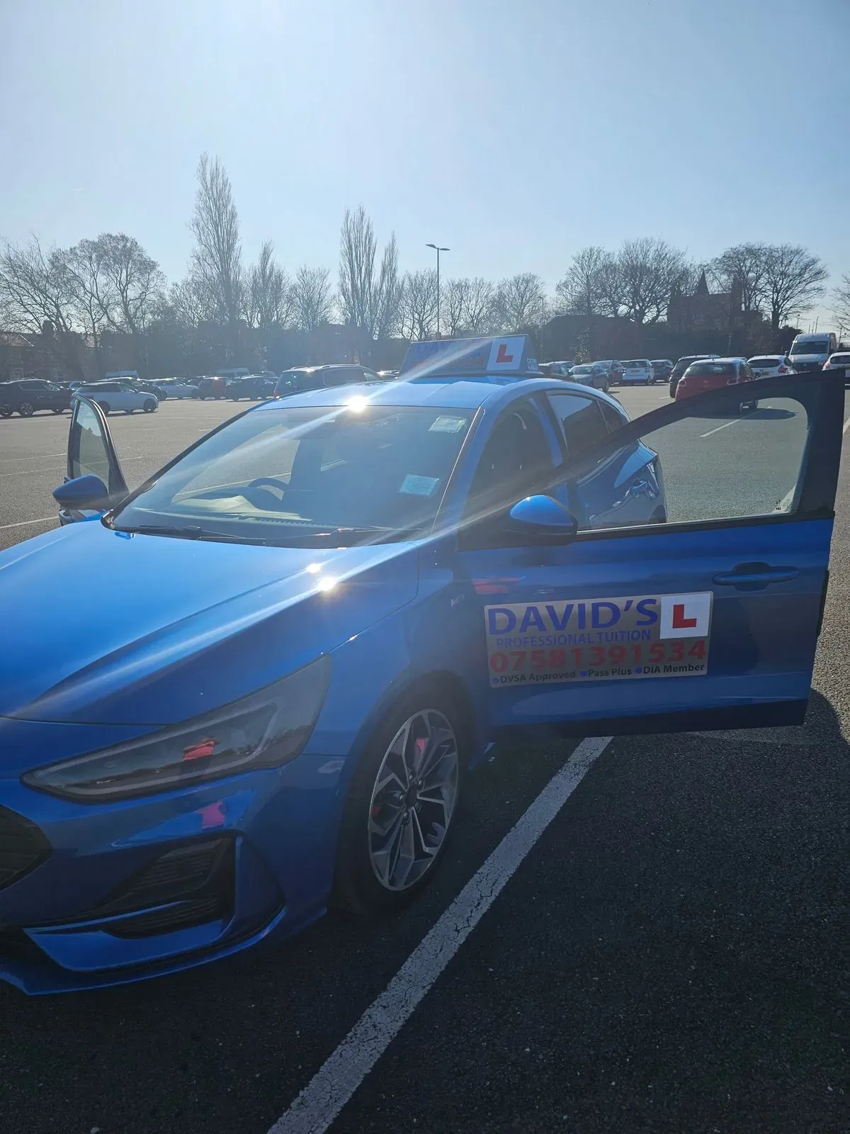 Individual driving lessons image background image
