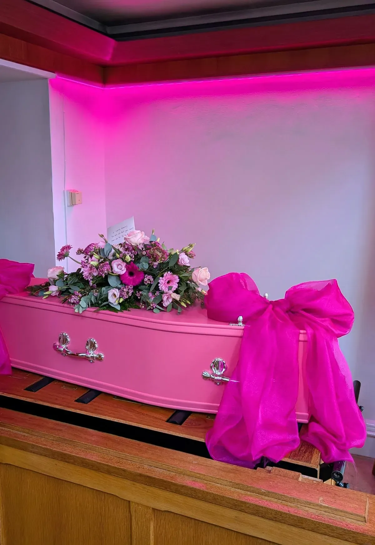 Funerals image background image