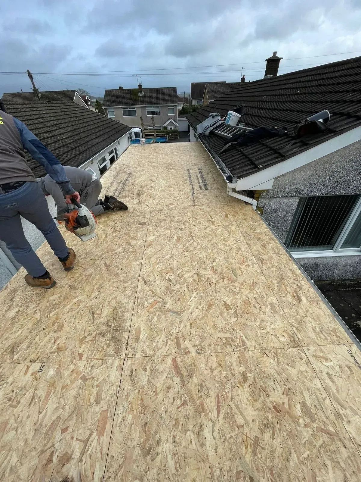 Flat roof repair image background image