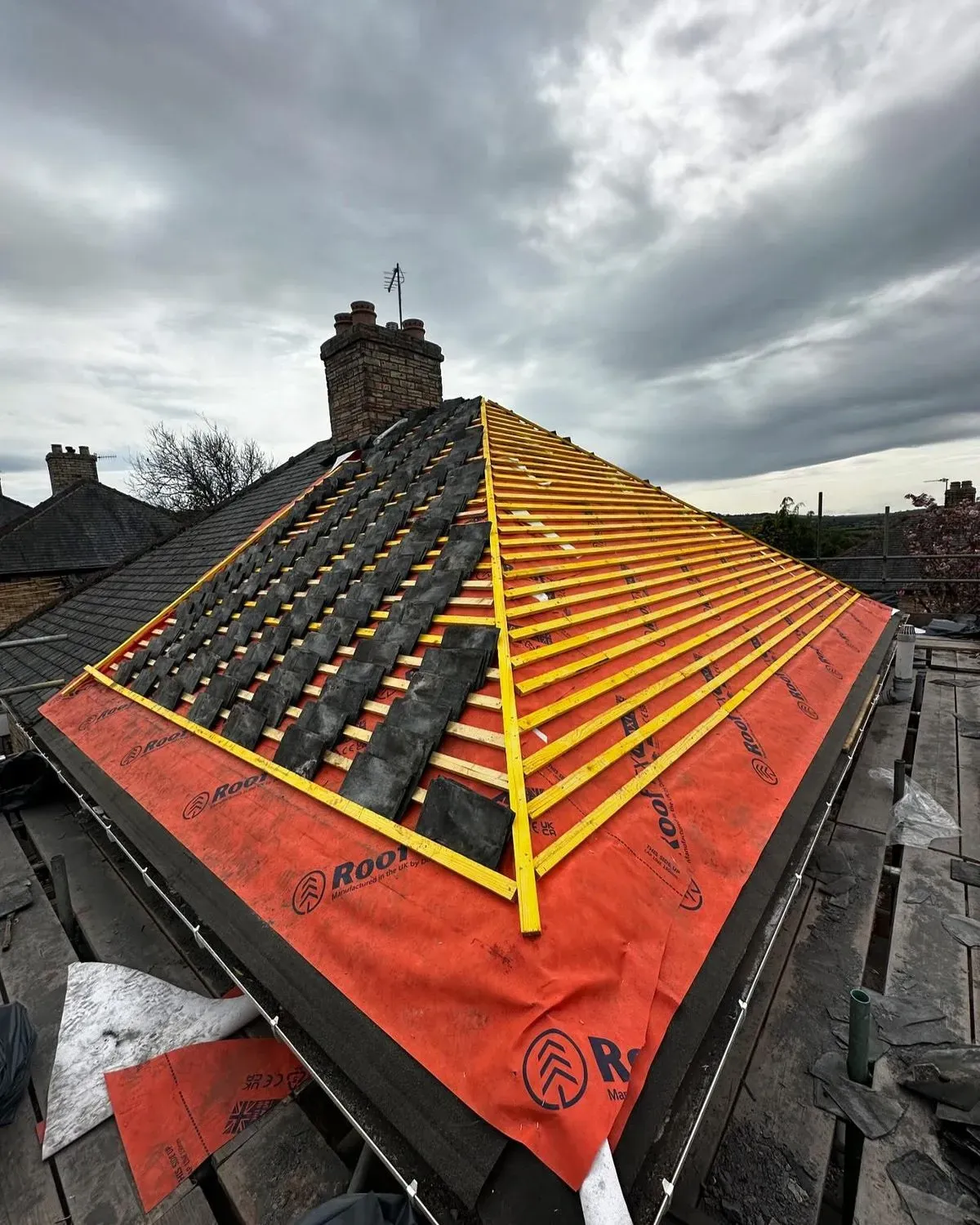Roof installation image background image