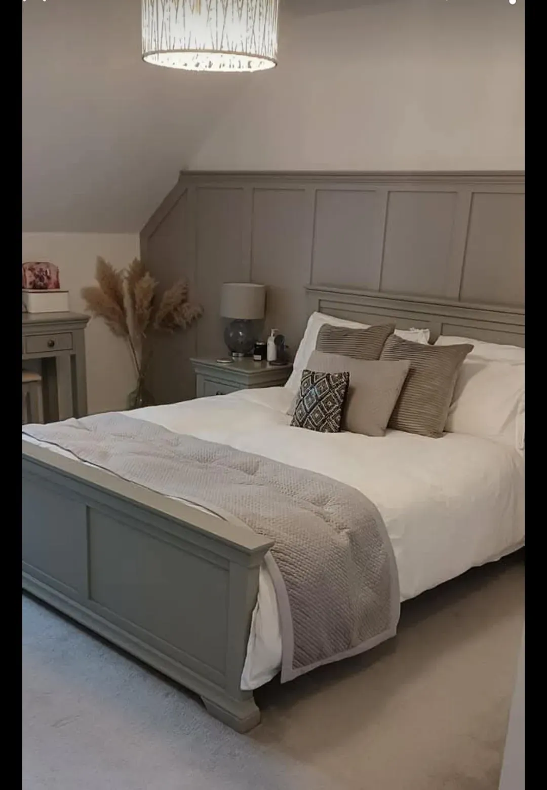 Bed making and linen changing image background image
