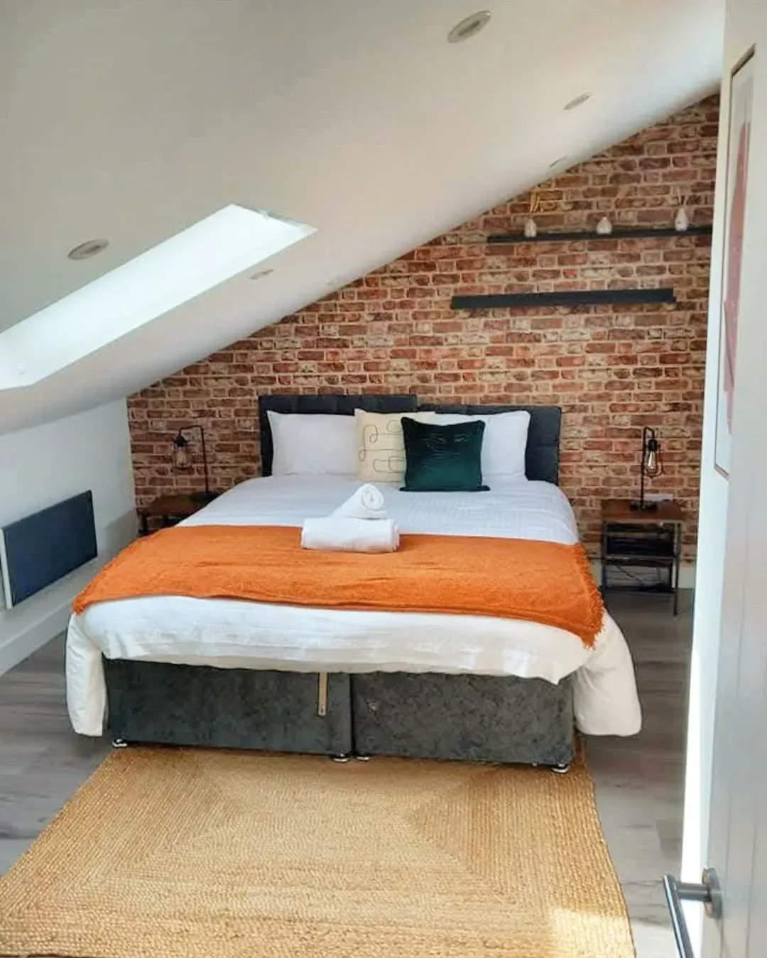Airbnbs image background image