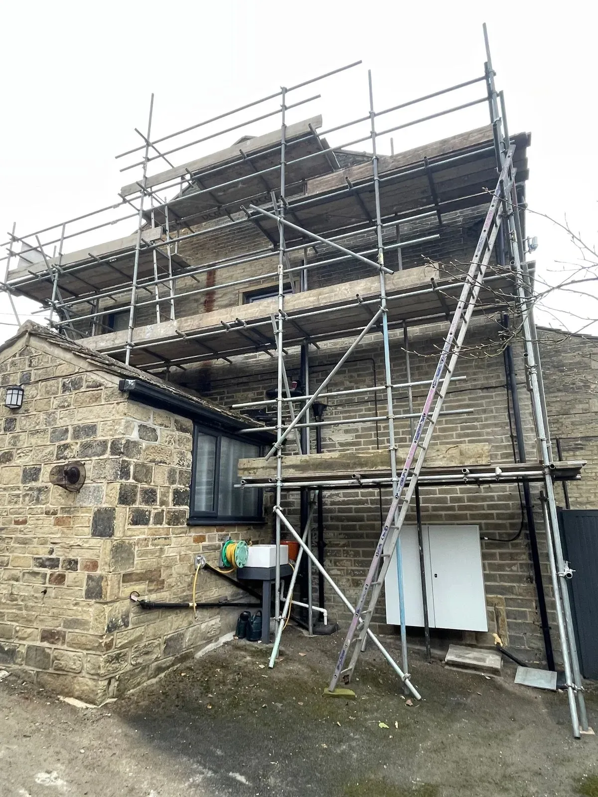 Scaffolding Thornton Bradford 