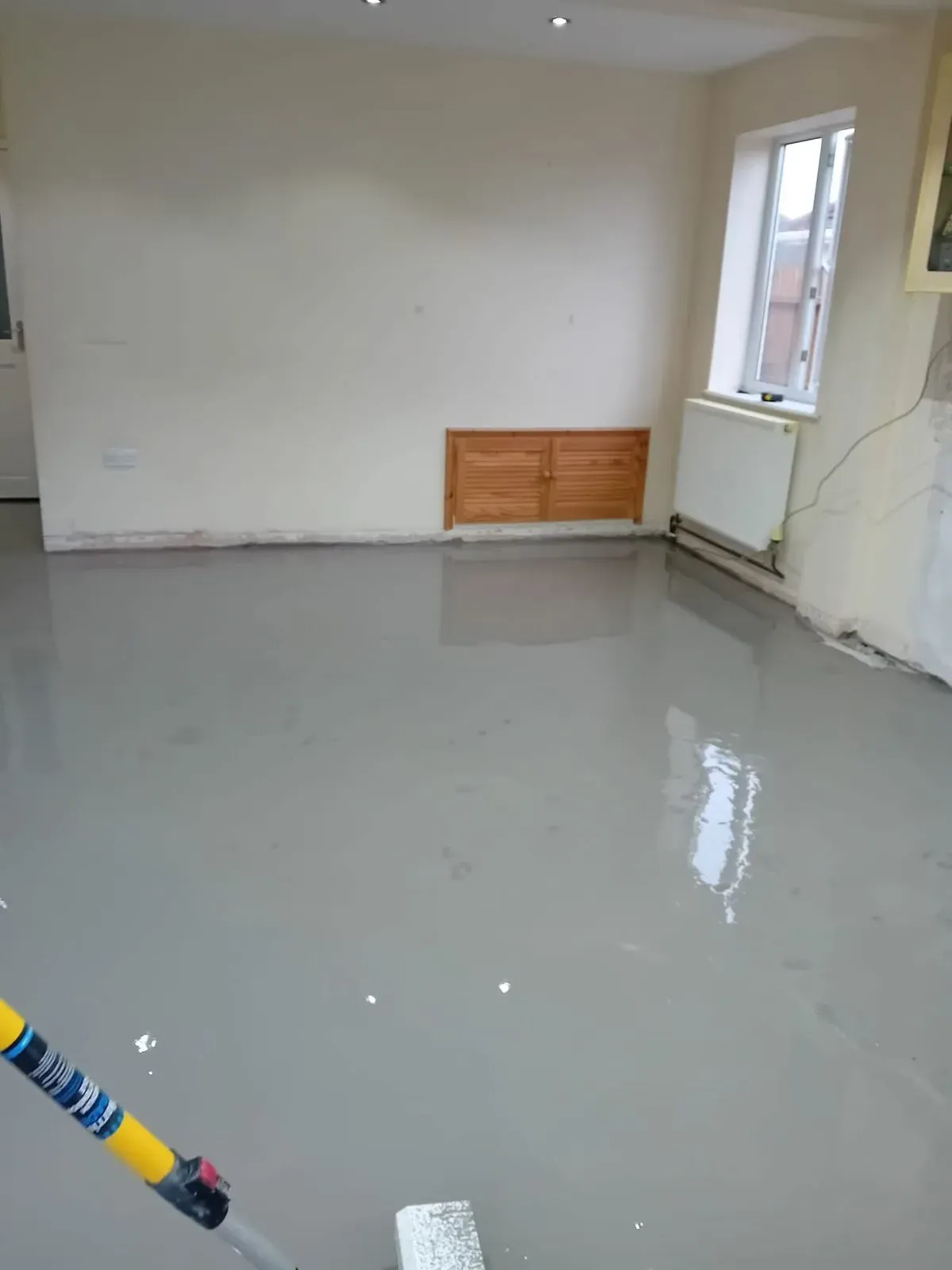 Cleaning services (commercial and residential) image