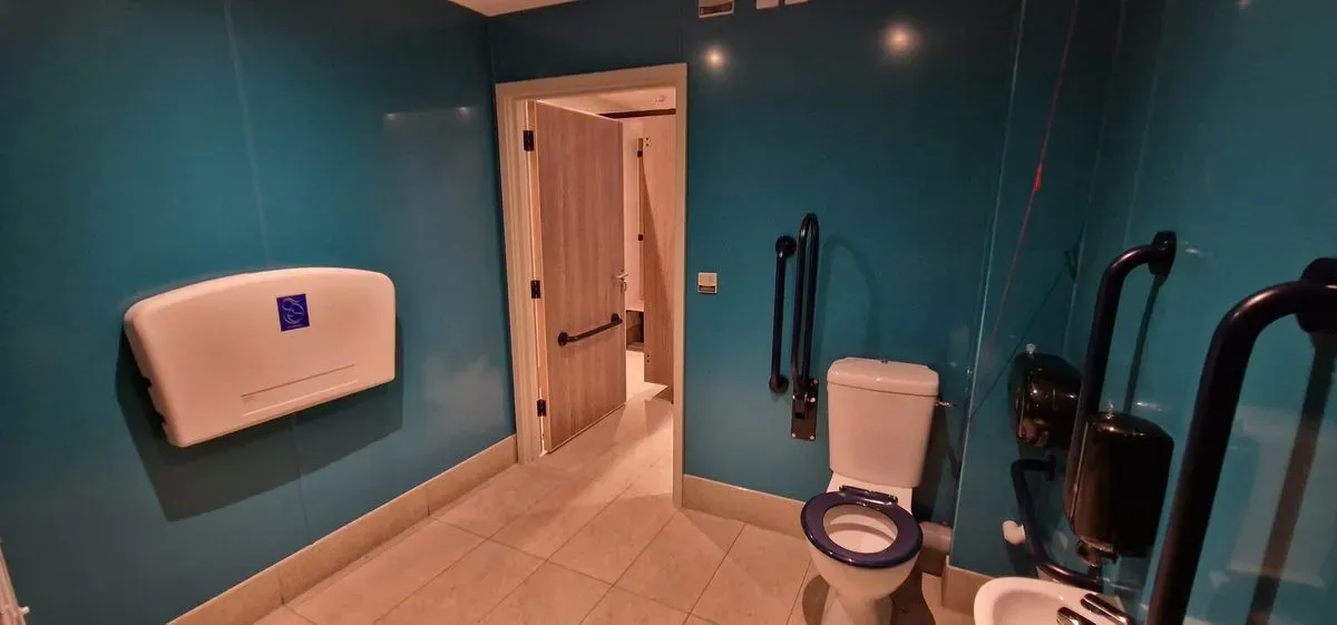 Door and window fittings image background image