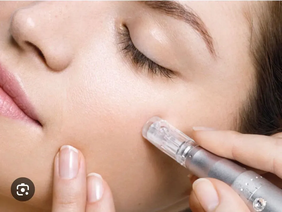 Microneedling image background image