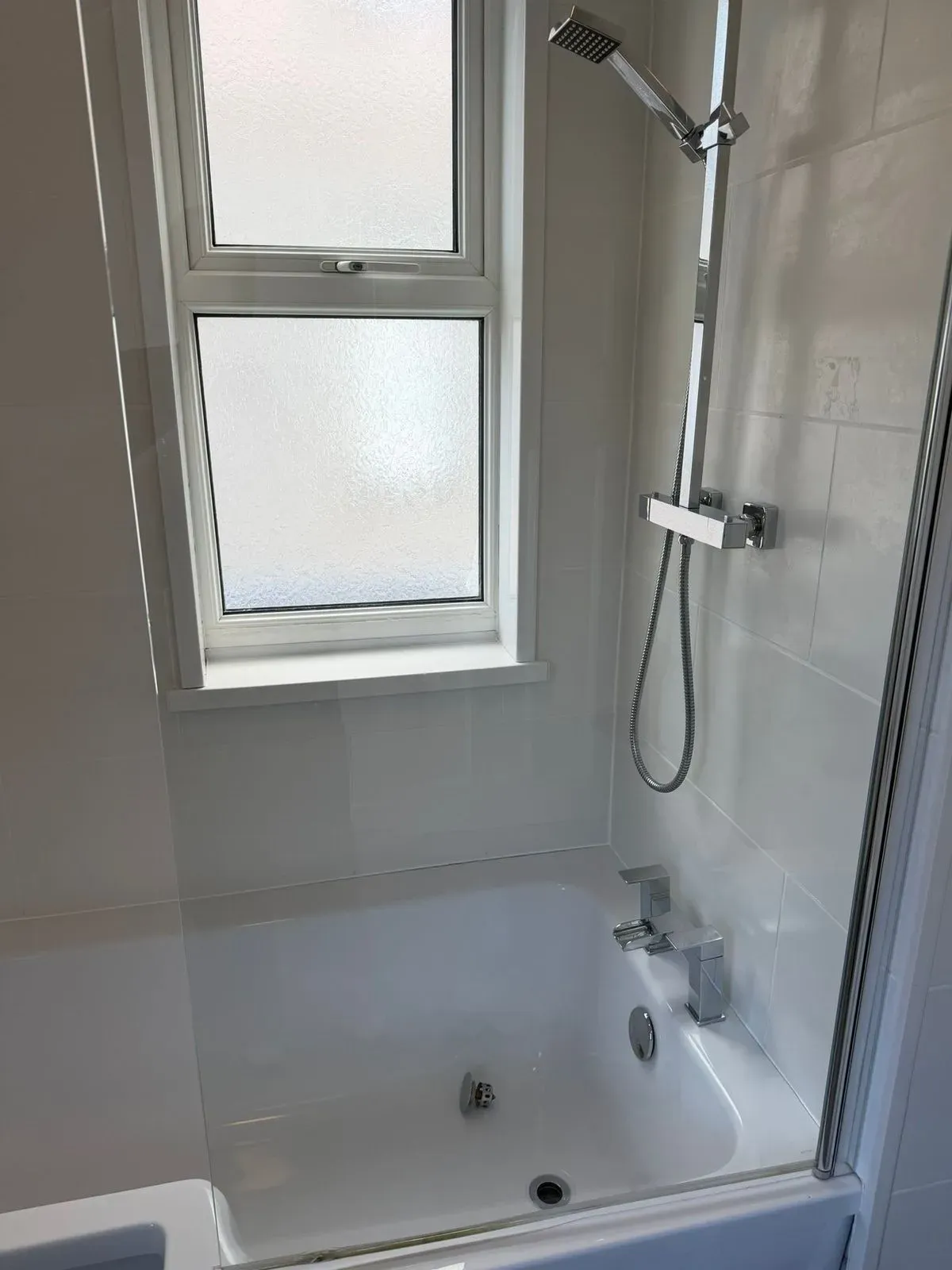 End of tenancy cleaning image background image