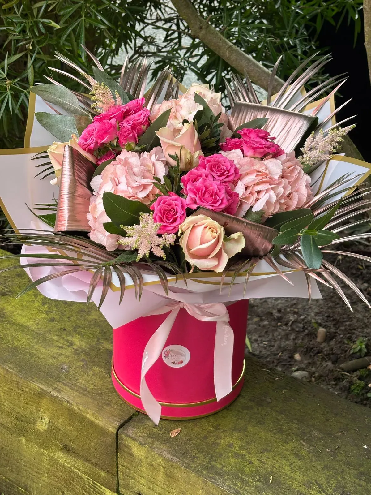 Anniversary flowers image