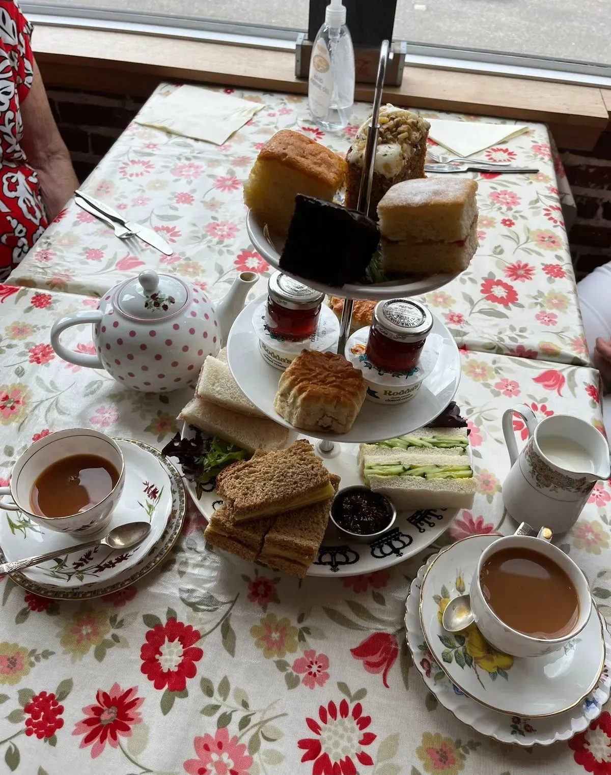 Descriptive text for the image