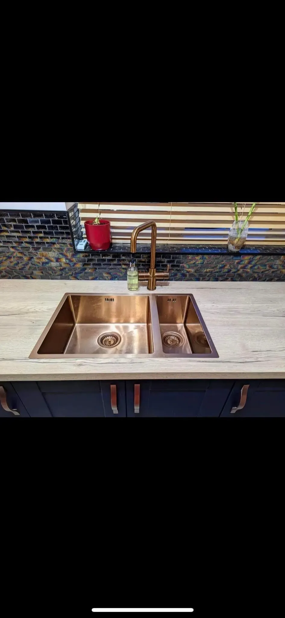 Descriptive text for the image