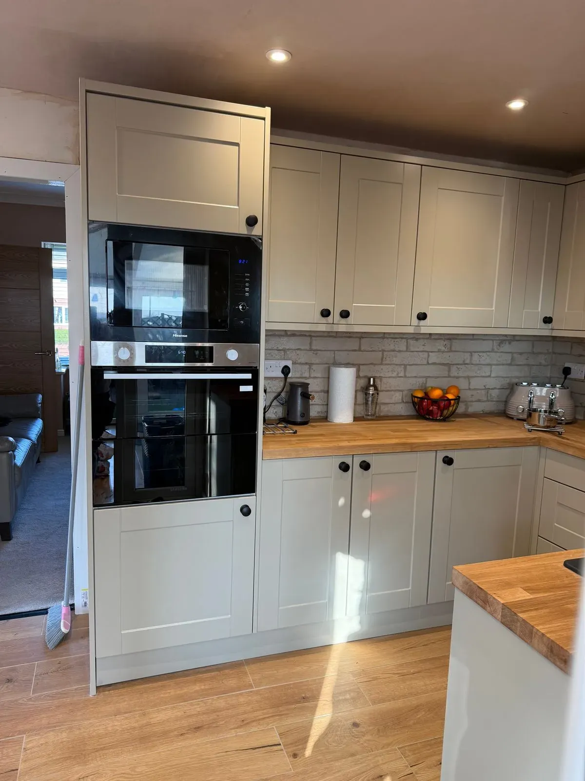 Descriptive text for the image