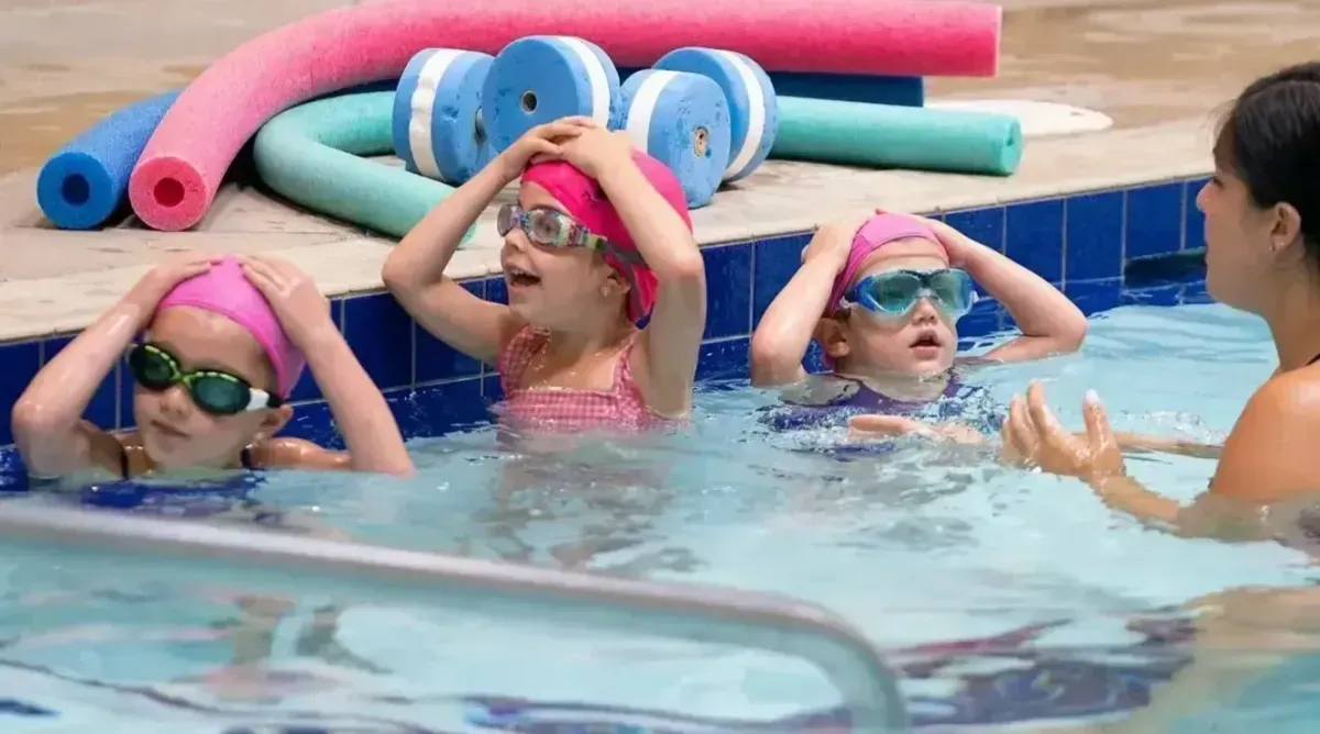 Family-friendly swimming lessons taking place in New Romley