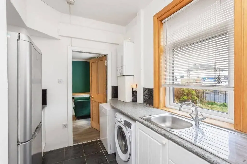 Descriptive text for the image