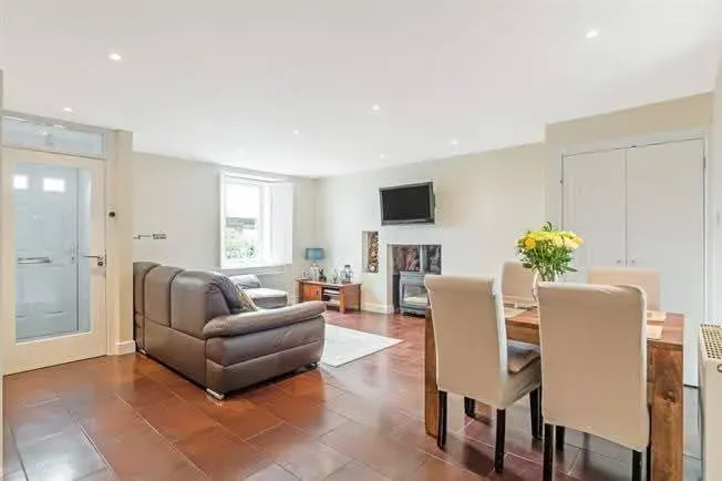 Descriptive text for the image