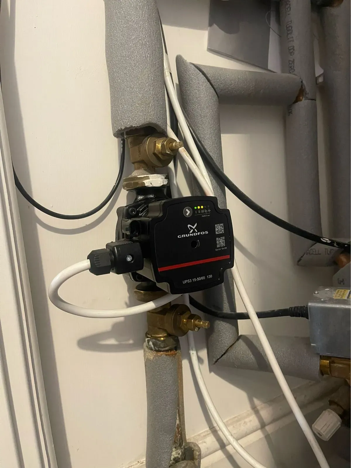 Central heating repair image