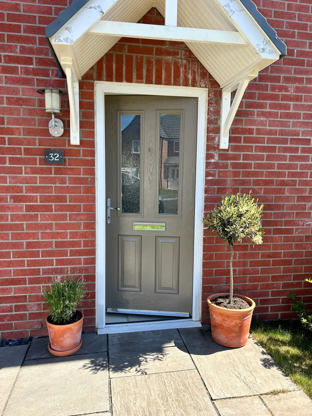 Door Spraying image background image