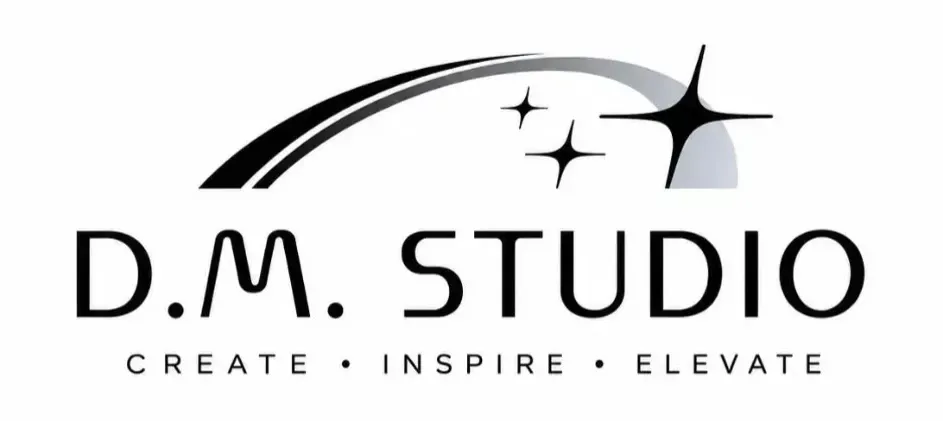 D.M STUDIOS  logo