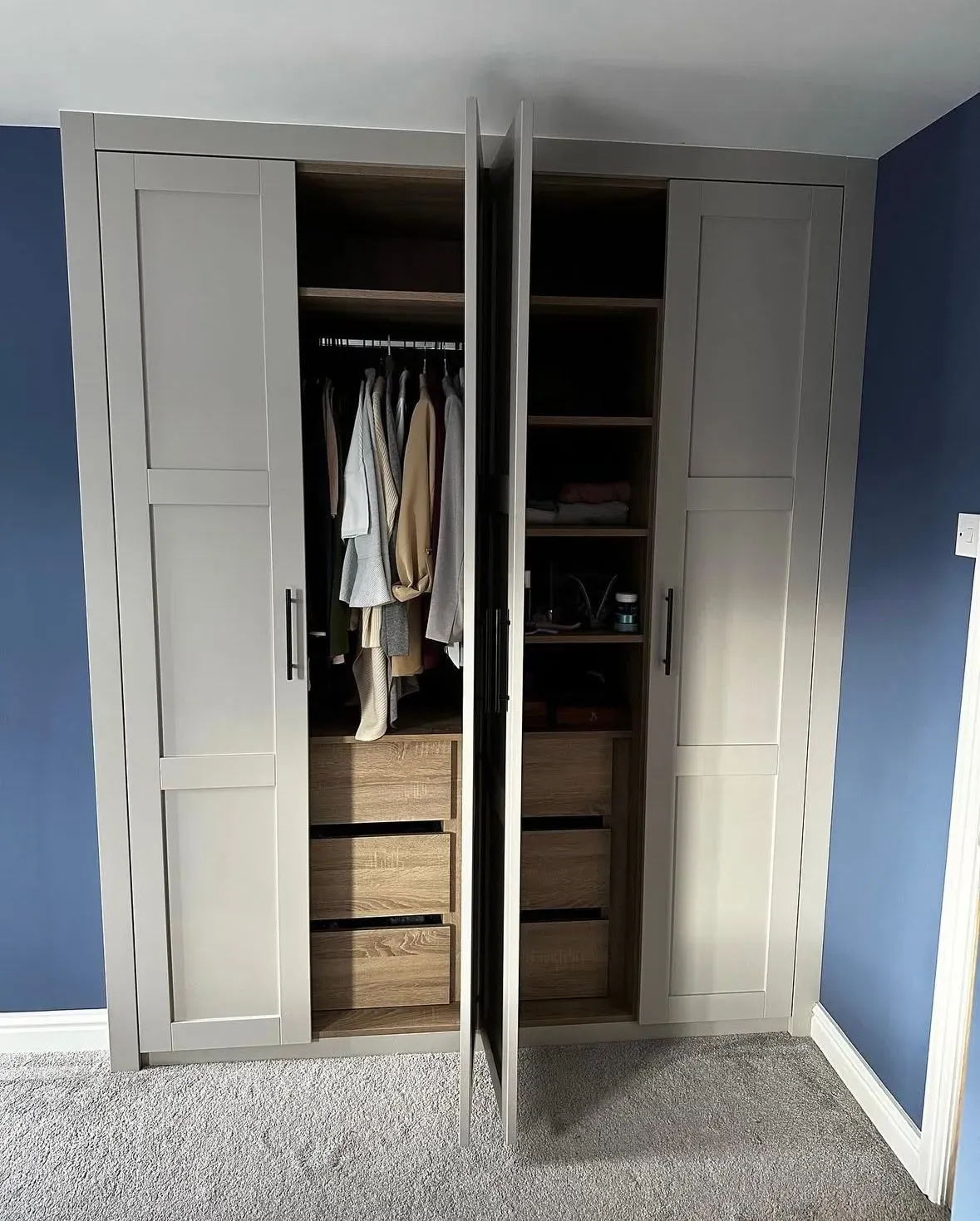 Fitted wardrobes image