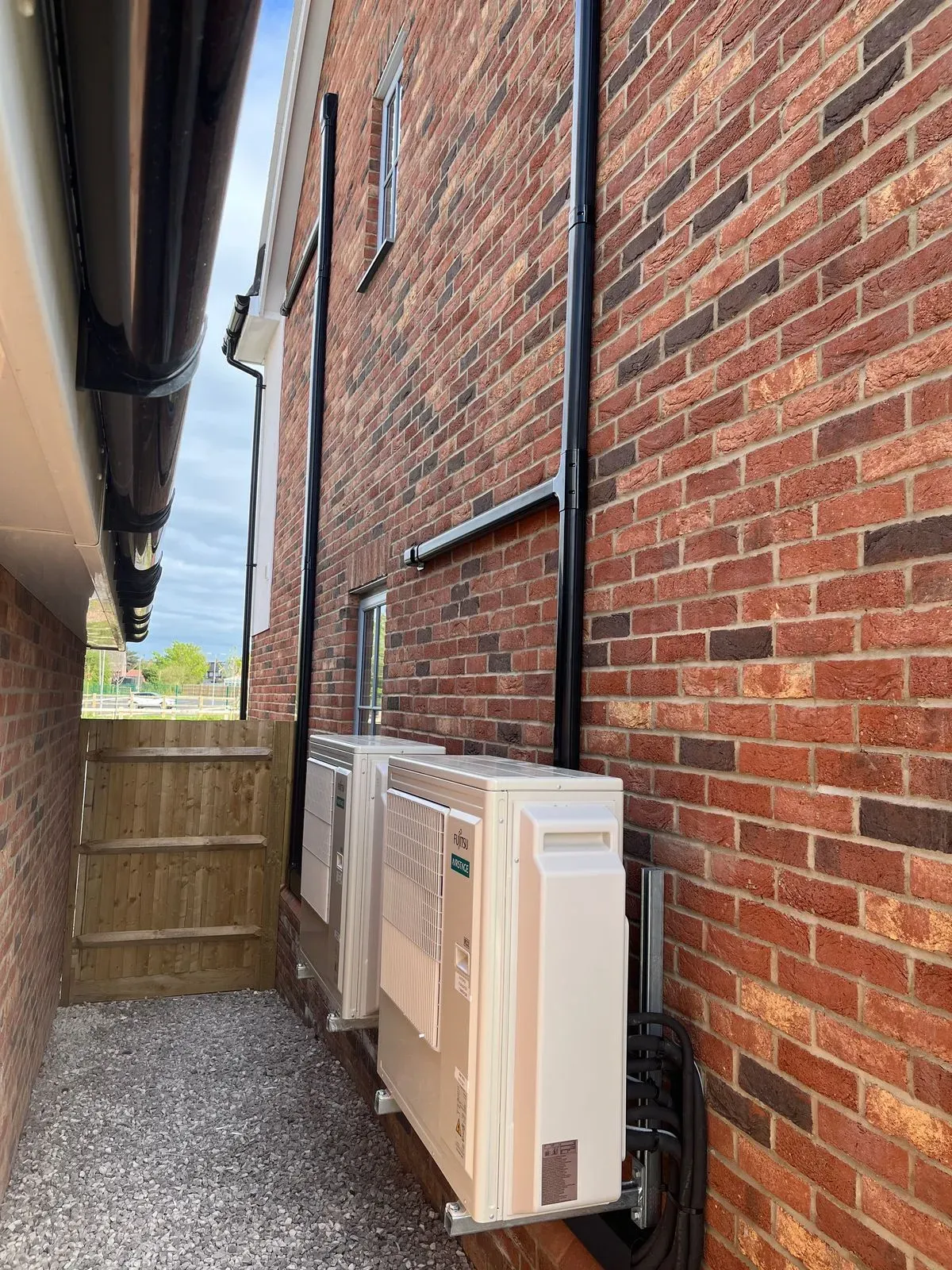 Refrigerant recharge image background image