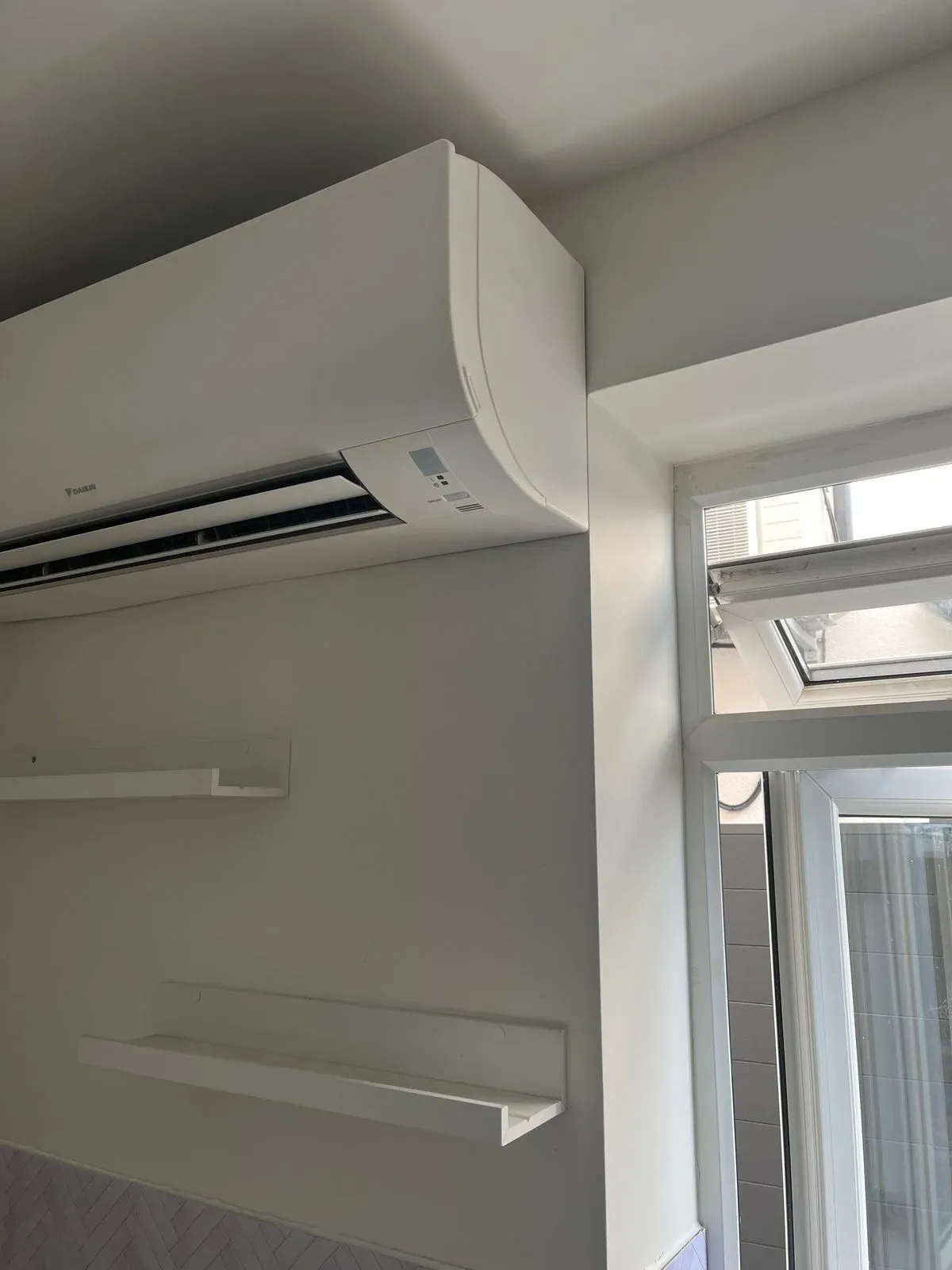 Descriptive text for the image