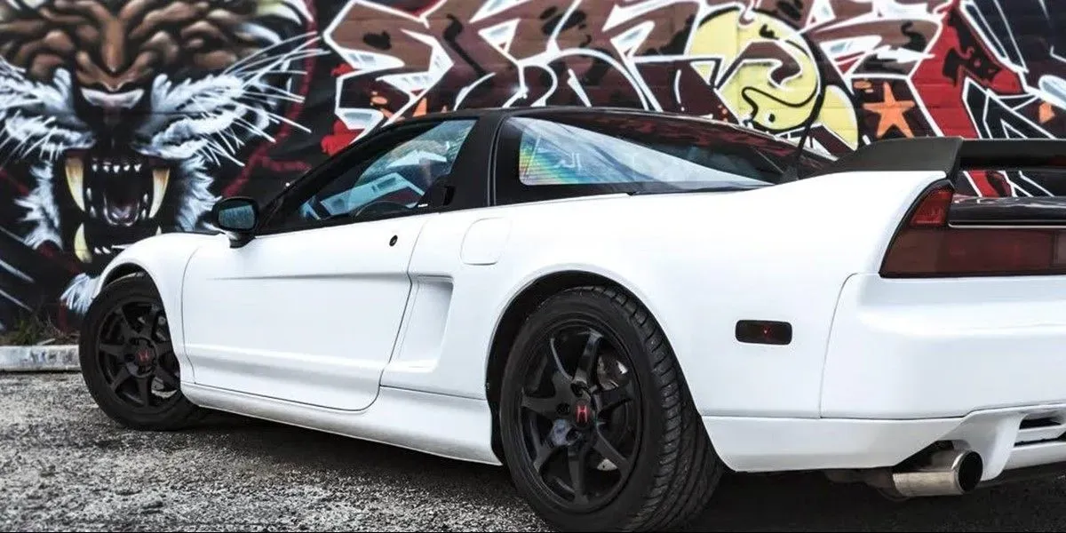 k75444-perfect-gloss-white-1 thumbnail image