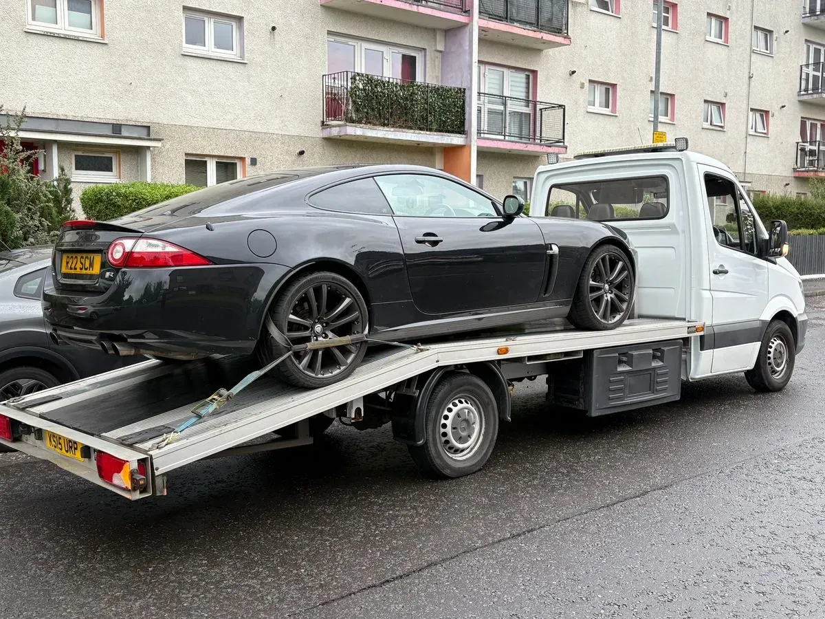 Flatbed Towing image background image