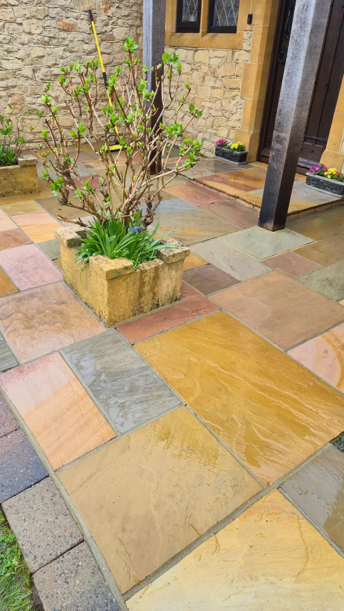 Patio cleaning services image background image