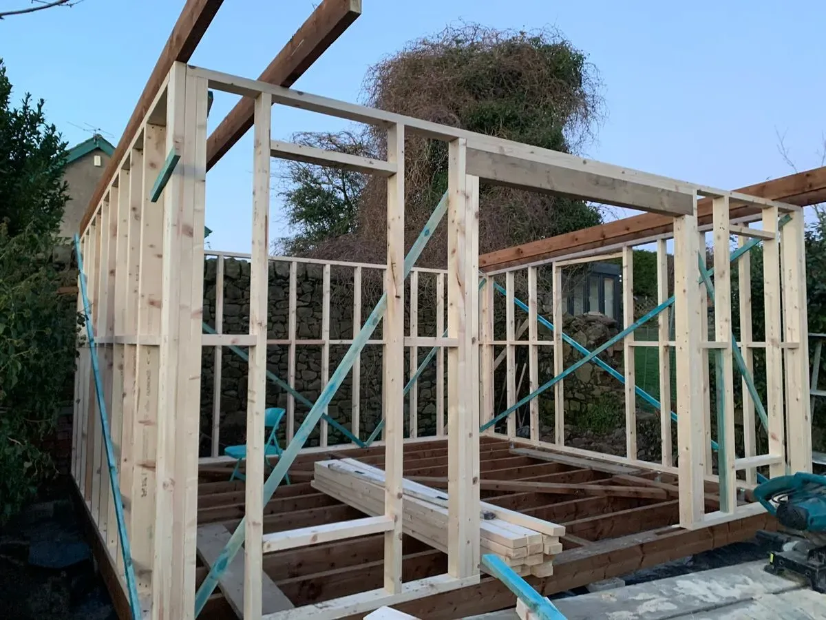 Descriptive text for the image