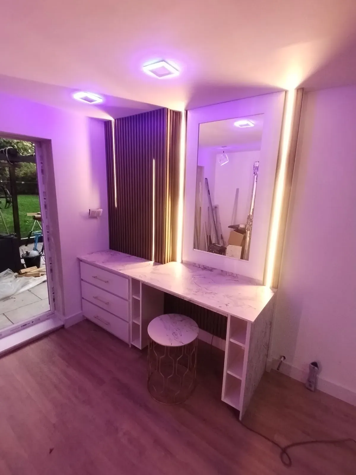 Building maintenance image background image