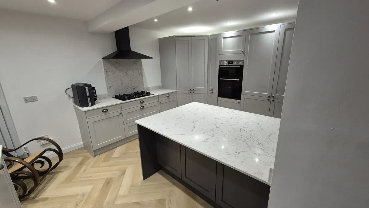 Kitchen fitting image background image