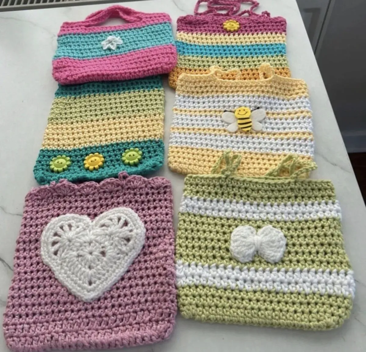 8212329465635-5mfln3xku7lfuhg3e8noot-Crochet-gift-bags thumbnail image