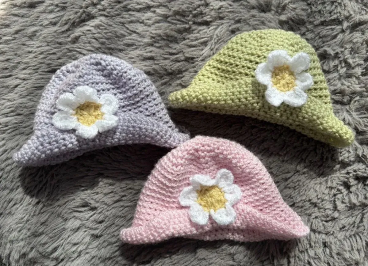 8214833073473-3tlnajhw4cm2mx0hfyk6gn-Newborn-hats thumbnail image