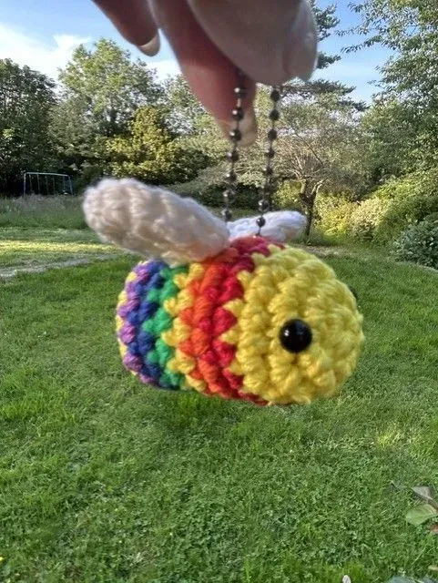 8218530207768-9l8v4hg5rdw8q7d0g70vzm-Pride-Bee thumbnail image