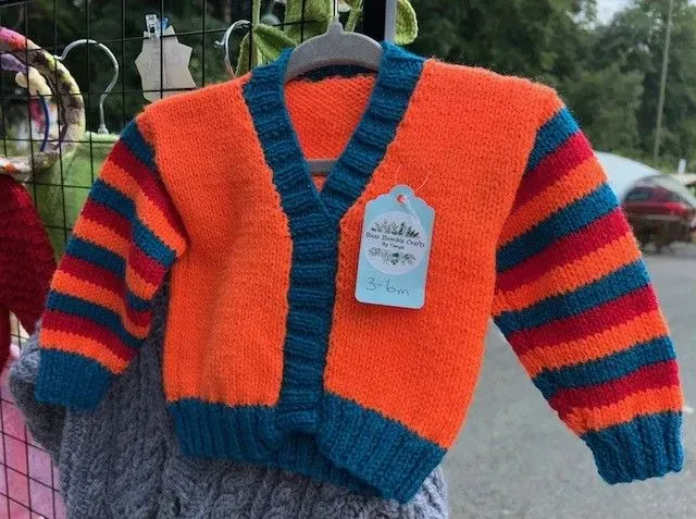 8218893856739-lq8cfpdk23je6fakff8li5-Rainbow-jumper thumbnail image