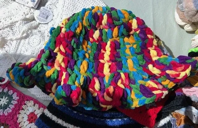 8219057432687-vcdso7x5gprc1vj6ws5m0l-Bucket-hat-D thumbnail image