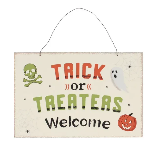 8219505058814-e46pvj26i2ryexlvmm3qzb-Trick-or-treaters thumbnail image