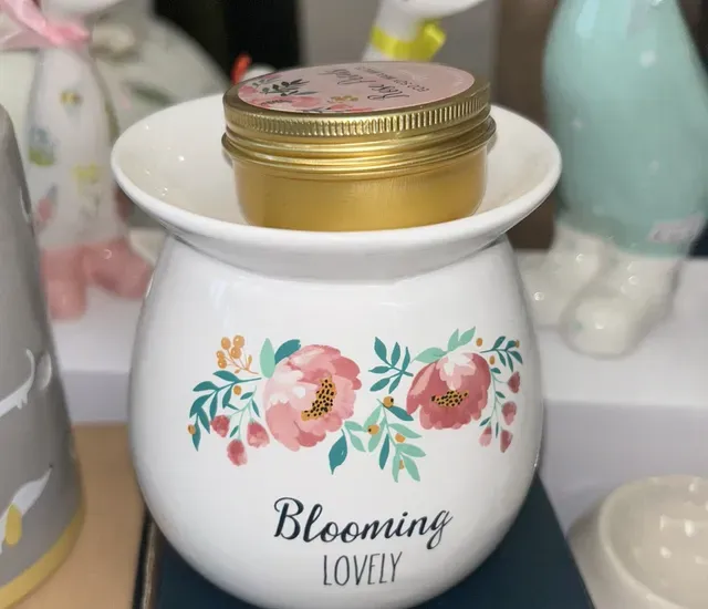 8219589739164-cx1rp62g63uqf1a8o5udk-Bloomin-lovely-was-burner thumbnail image