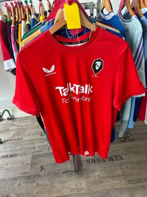 8216382096884-3utxfujoa3ny5p9ewfvpfb-salford thumbnail image