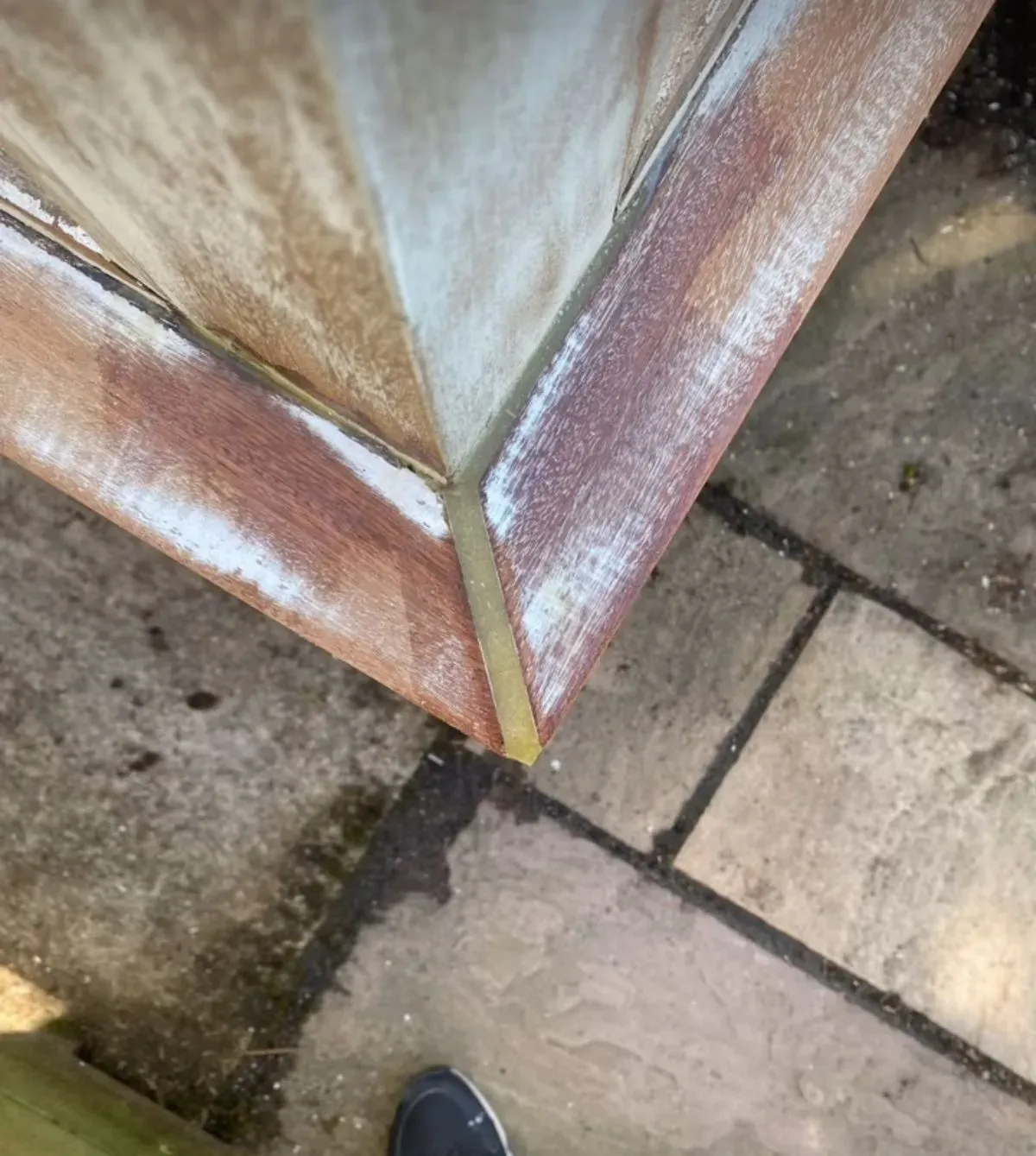 Woodwork painting image