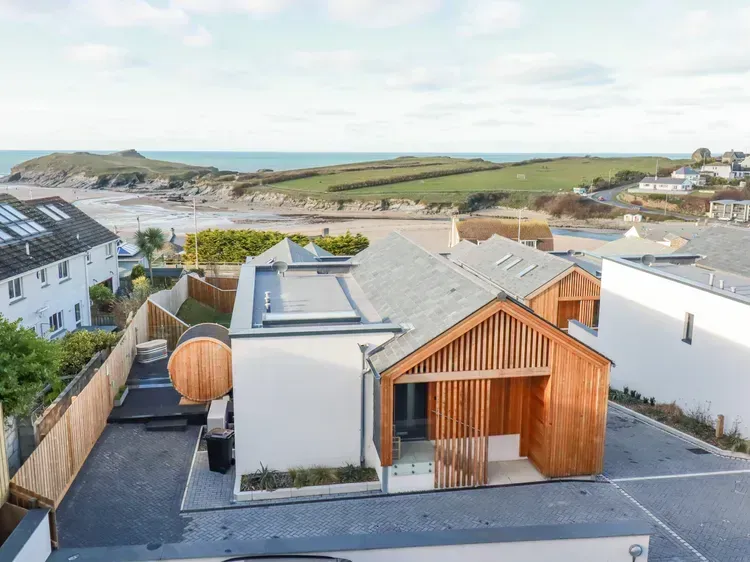 Descriptive text for the image