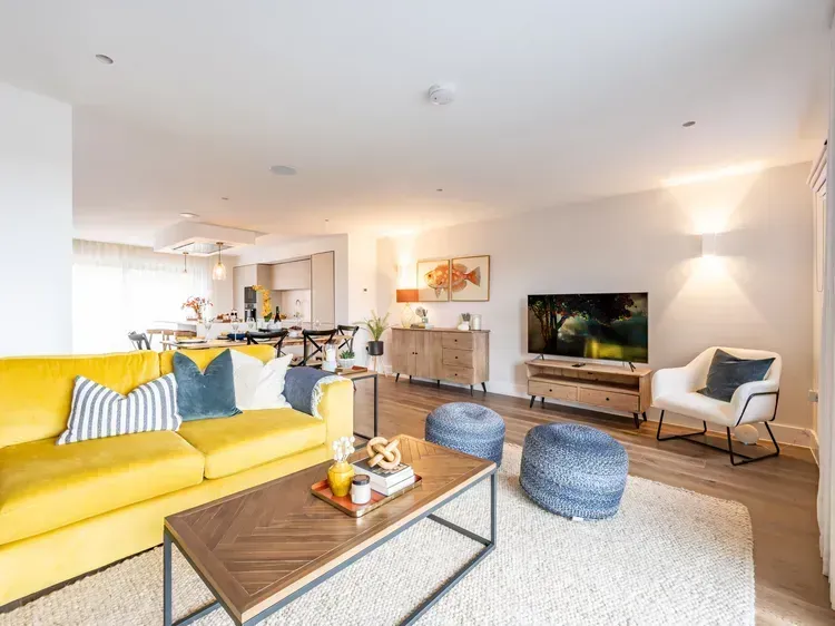 Holiday home management image background image