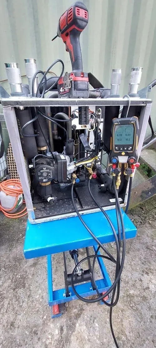 F gas and refrigerant image