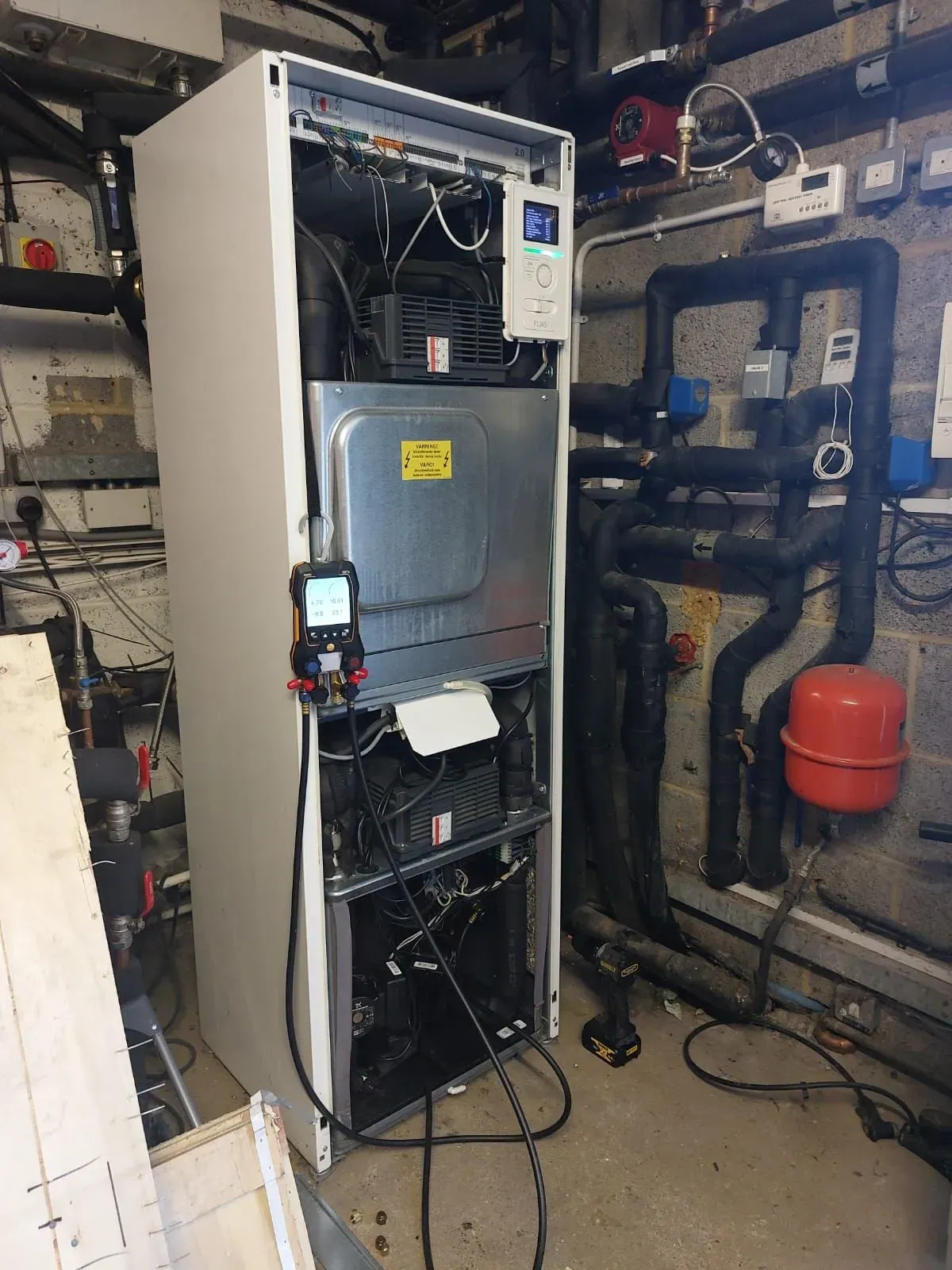 Heat pump maintenance image