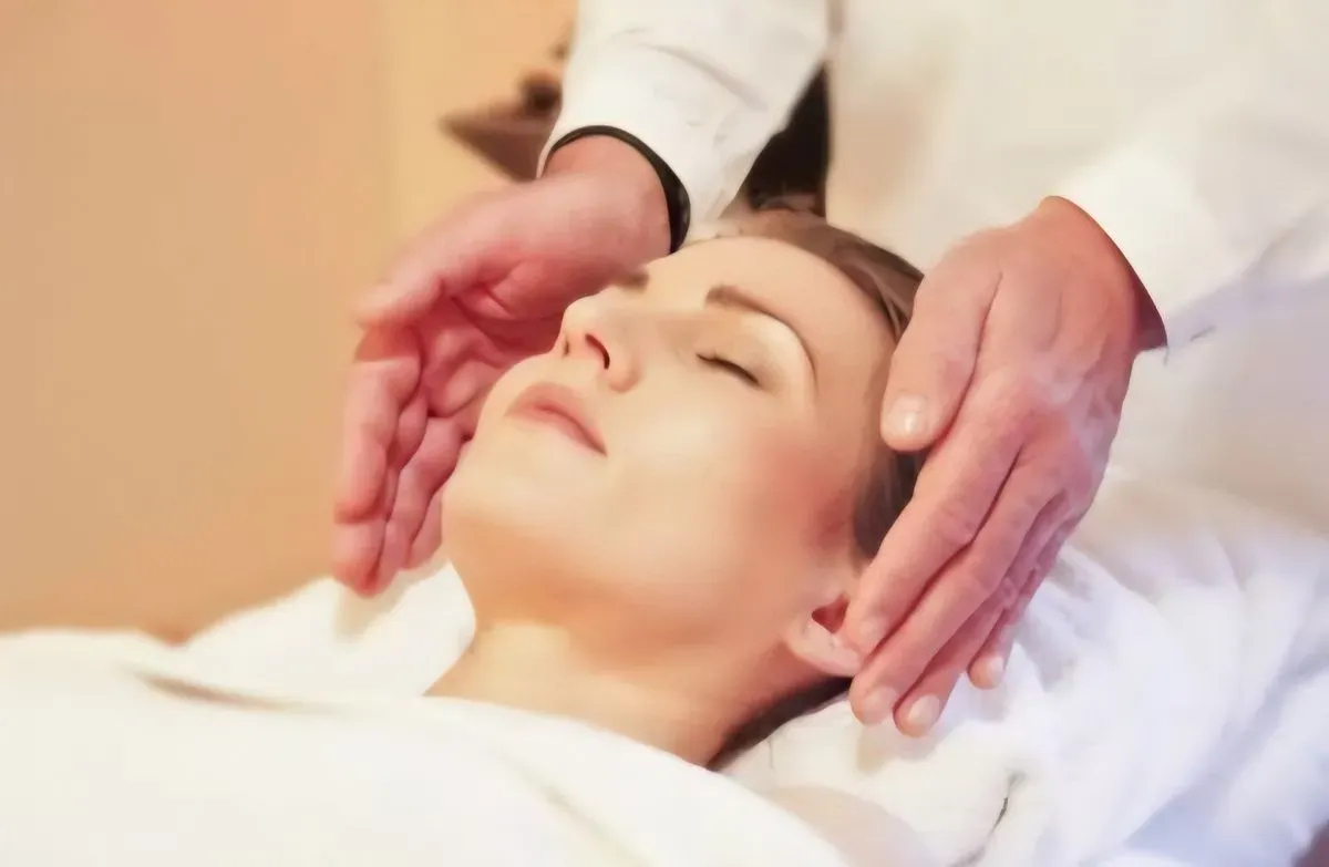 Reiki Healing image background image