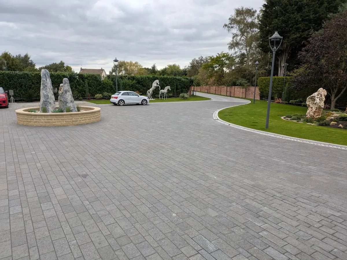 Driveway paving image background image