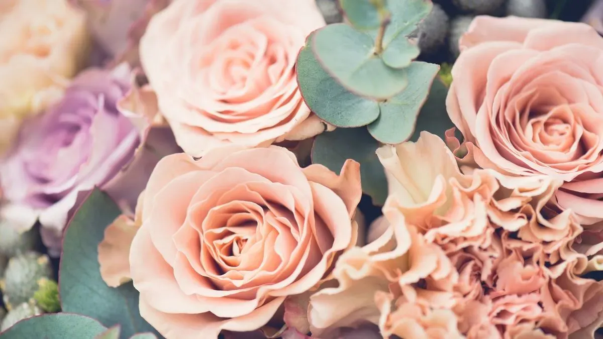 Bouquet arrangements image background image