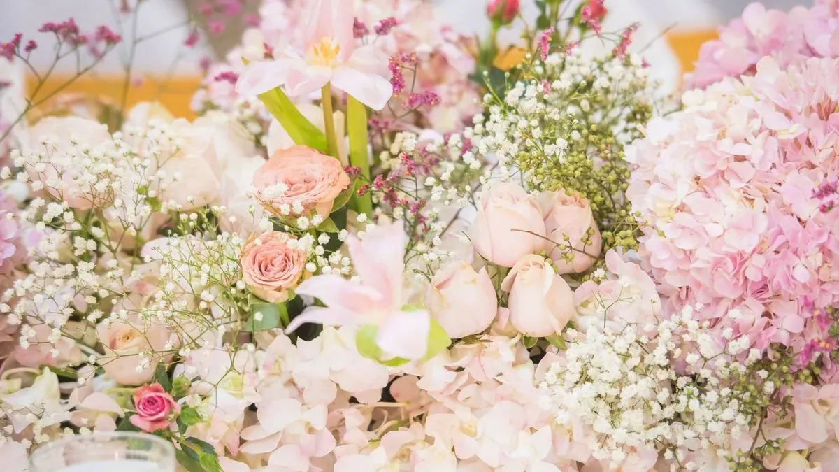 Centerpiece arrangements image background image