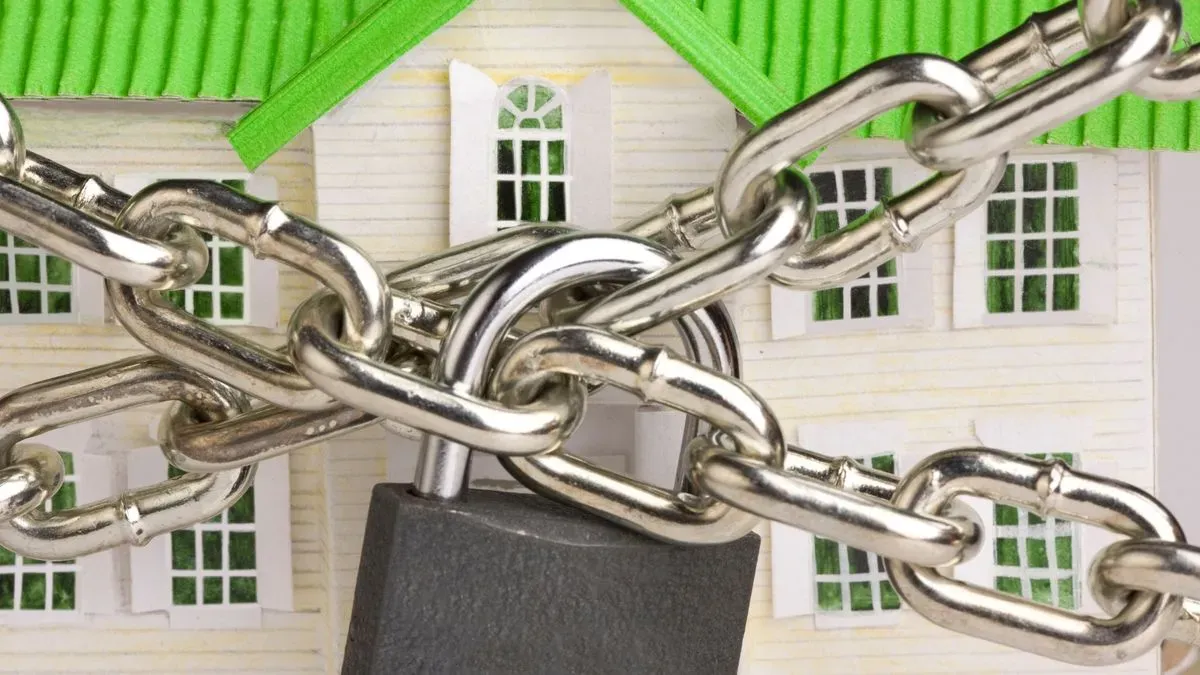 Lockout assistance image background image